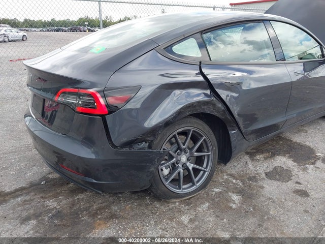 Tesla Model 3 Standard Range Plus Rear-wheel Drive 2021 5YJ3E1EA3MF058374 Image 6
