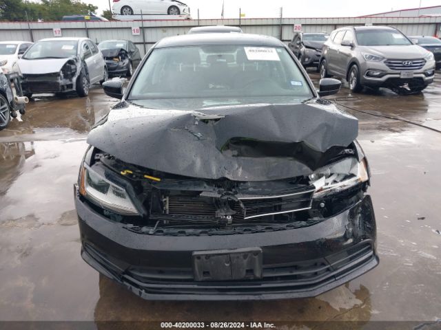 3VW2B7AJ7JM214174 Volkswagen Jetta 1.4t S