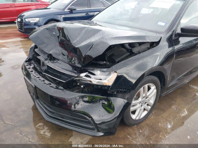 3VW2B7AJ7JM214174 Volkswagen Jetta 1.4t S