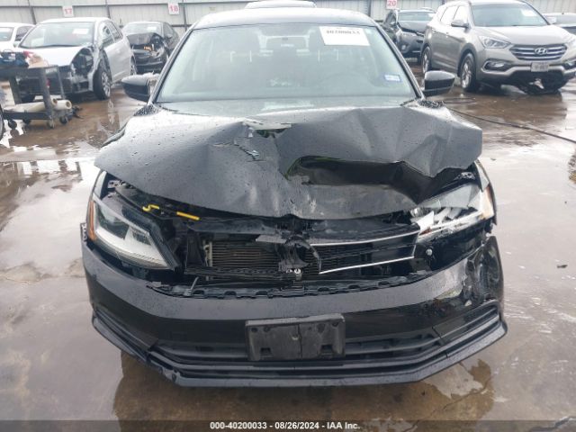 3VW2B7AJ7JM214174 Volkswagen Jetta 1.4t S