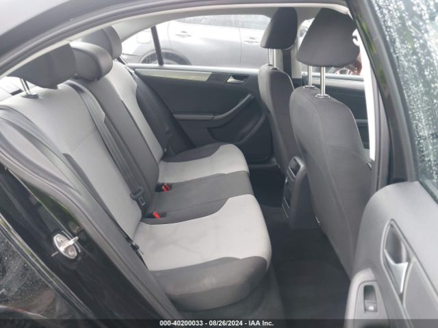 3VW2B7AJ7JM214174 Volkswagen Jetta 1.4t S