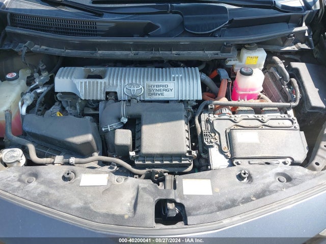 Toyota Prius V Four 2017 JTDZN3EU7HJ074284 Image 10