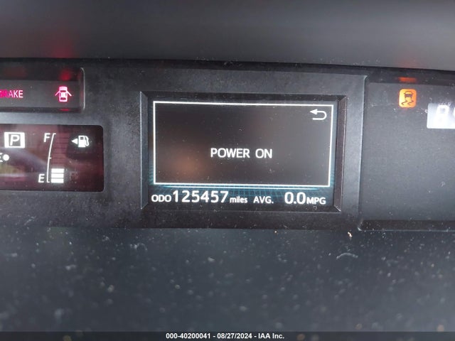 Toyota Prius V Four 2017 JTDZN3EU7HJ074284 Image 15