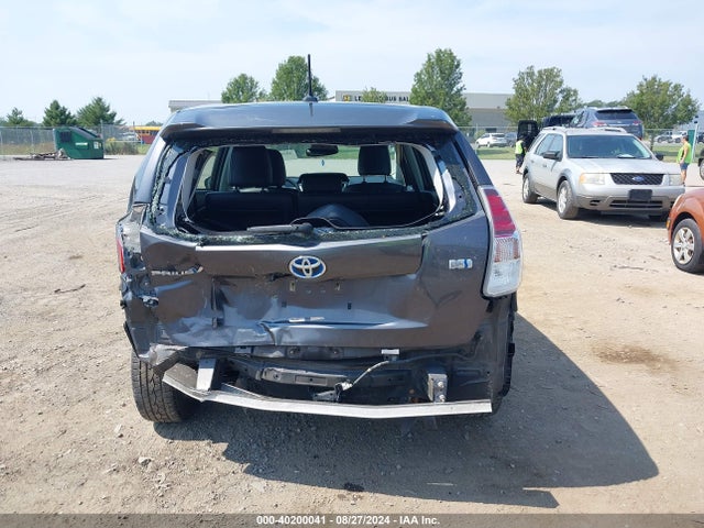 Toyota Prius V Four 2017 JTDZN3EU7HJ074284 Image 16