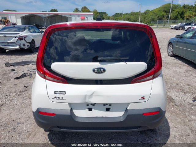 KNDJ23AU2M7773759 KIA SOUL S