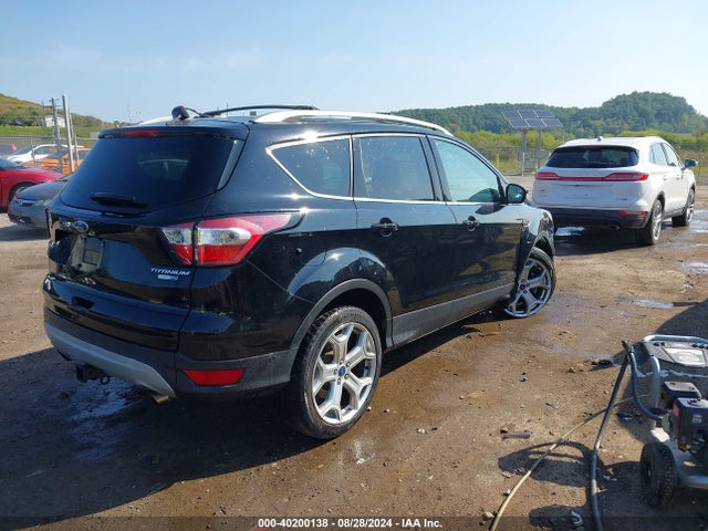 Ford Escape Titanium 2018 1FMCU9J94JUA49517 Image 4