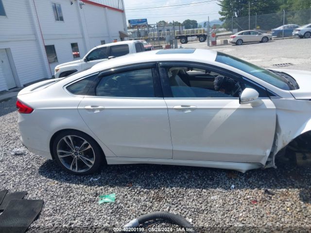 3FA6P0K99HR226475 Ford Fusion Titanium