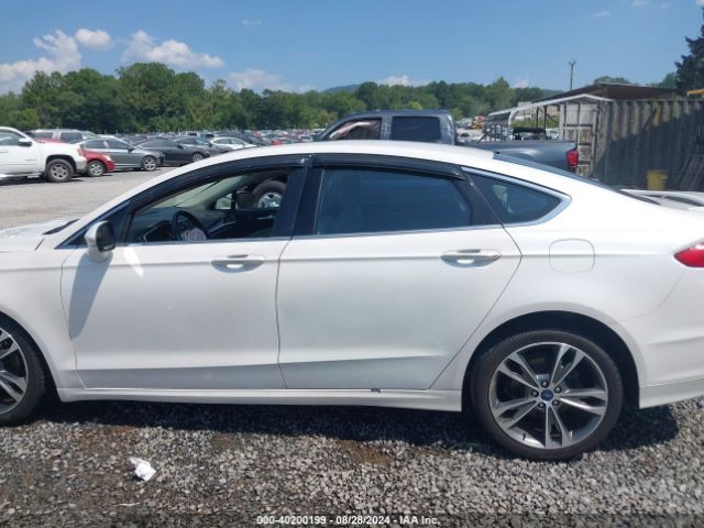 3FA6P0K99HR226475 Ford Fusion Titanium