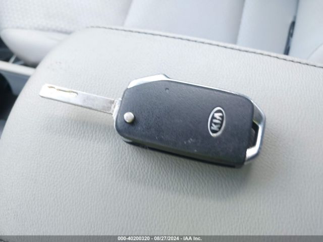 KNDJ23AU9L7723262 KIA SOUL LX