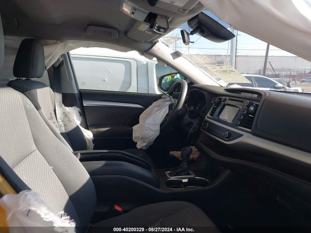 Toyota Highlander Le 2018 5TDZZRFH1JS288379 Image 5