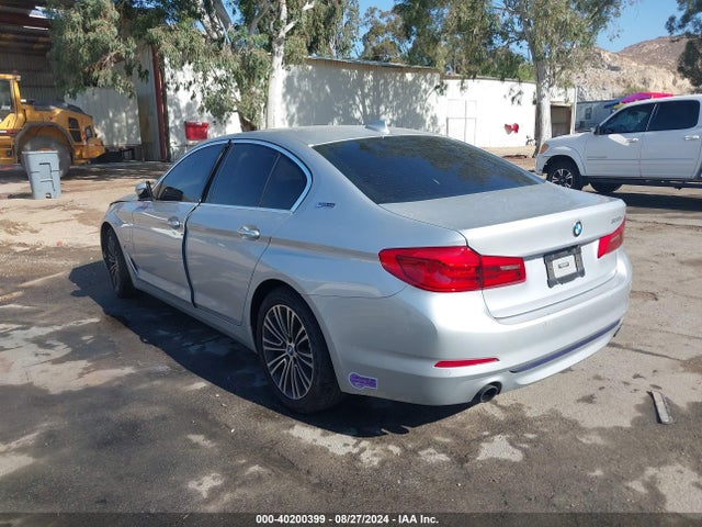 WBAJA9C51JB250718 BMW 530e Iperformance