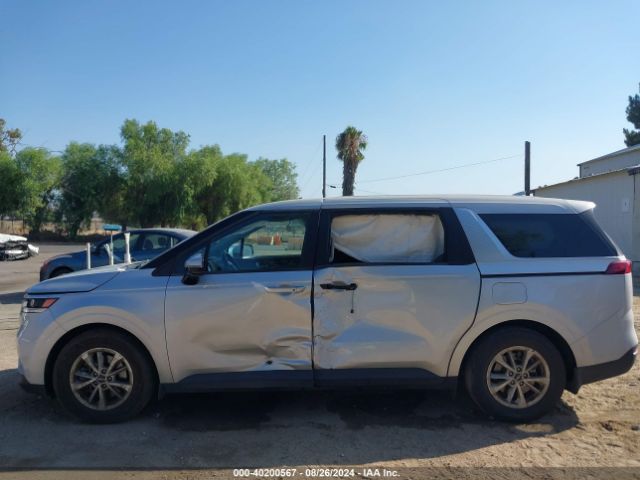 KNDNB4H30N6157568 KIA Carnival Mpv Lx Seat Package