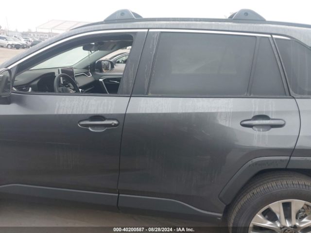 2T3C1RFV5RW318982 Toyota Rav4 Xle Premium