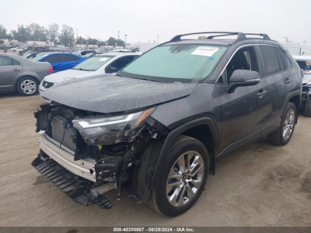 2T3C1RFV5RW318982 Toyota Rav4 Xle Premium