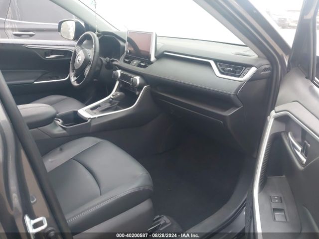 2T3C1RFV5RW318982 Toyota Rav4 Xle Premium
