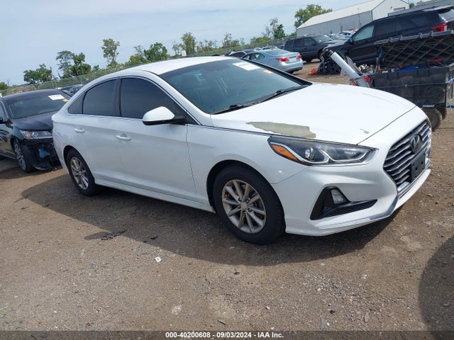 2018 5NPE24AF5JH692819 main image