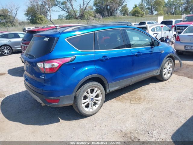 1FMCU0GD4JUA64106 Ford ESCAPE SE