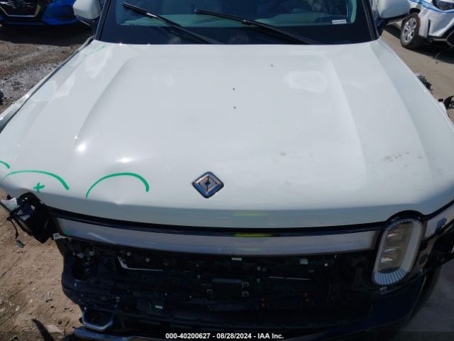 7PDSGABA8PN008059 Rivian R1s Adventure