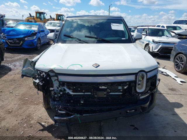 7PDSGABA8PN008059 Rivian R1s Adventure