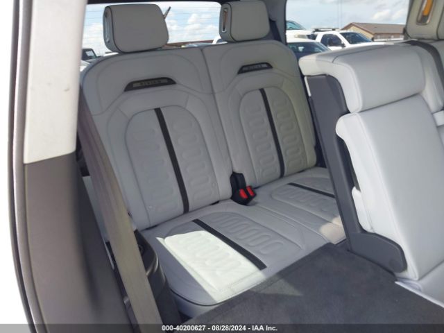 7PDSGABA8PN008059 Rivian R1s Adventure