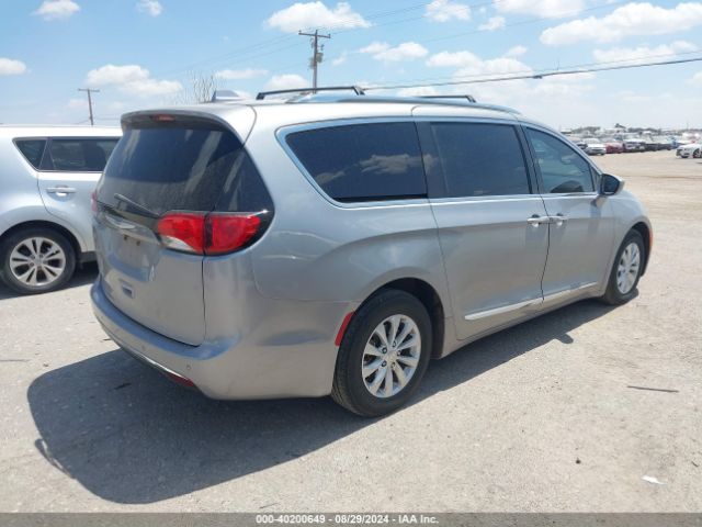 2C4RC1EG0JR149784 Chrysler Pacifica Touring L Plus