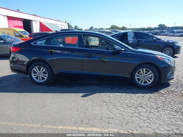 Hyundai Sonata 2016 5NPE24AF1GH398679 Image 13