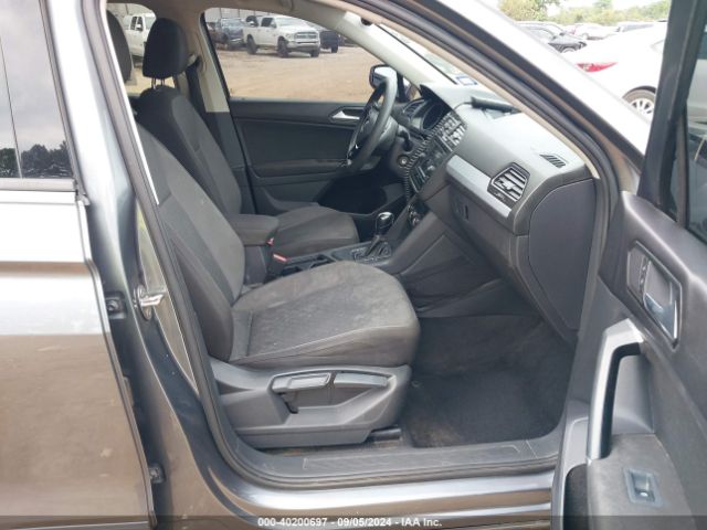 3VV1B7AX5JM023597 Volkswagen Tiguan 2.0t S