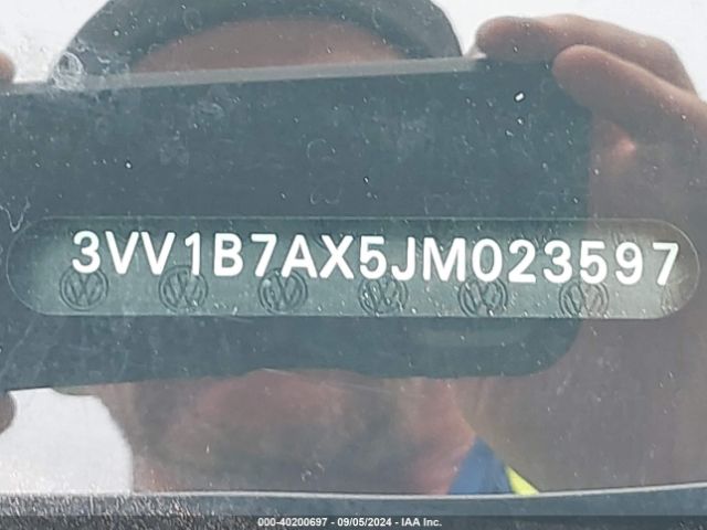 3VV1B7AX5JM023597 Volkswagen Tiguan 2.0t S