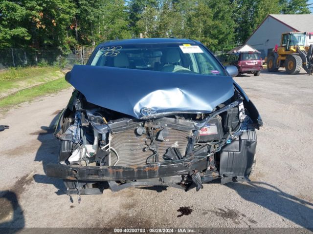 5TDDK3DC8ES074725 Toyota Sienna Xle 7 Passenger