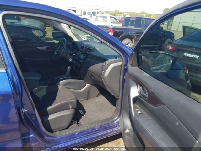 JN1BJ1AV2MW307567 Nissan Rogue Sport S