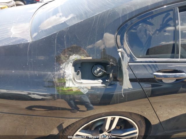 WBA7F0C50GGL99267 BMW 750i