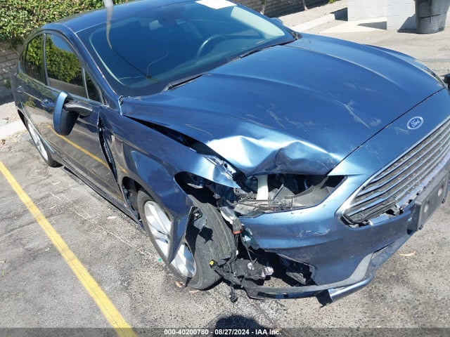 Ford Fusion Hybrid Se 2019 3FA6P0LU7KR100559 Image 6