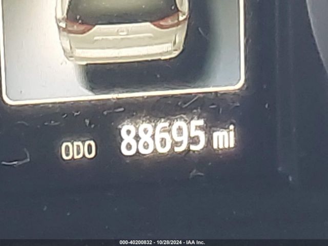 5TDYK3DC7GS715318 Toyota Sienna Xle 8 Passenger