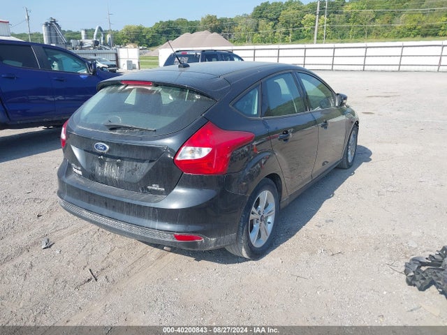 Ford FOCUS SE 2014 1FADP3K25EL181265 Image 4