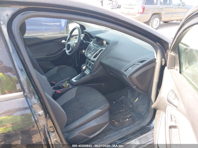 Ford FOCUS SE 2014 1FADP3K25EL181265 Image 5