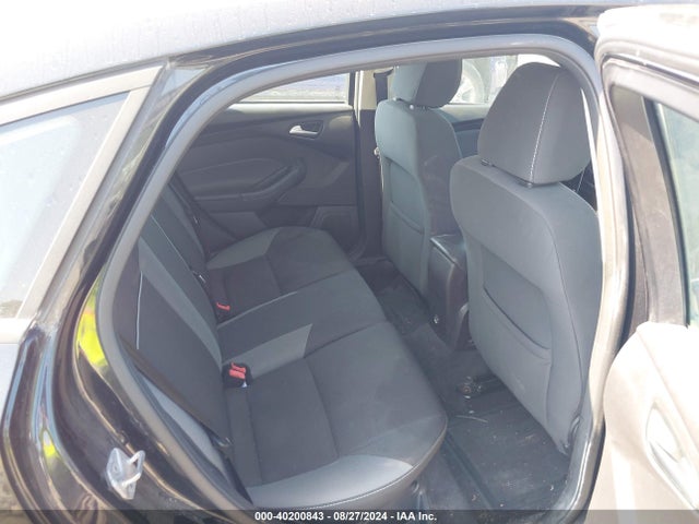 Ford FOCUS SE 2014 1FADP3K25EL181265 Image 8