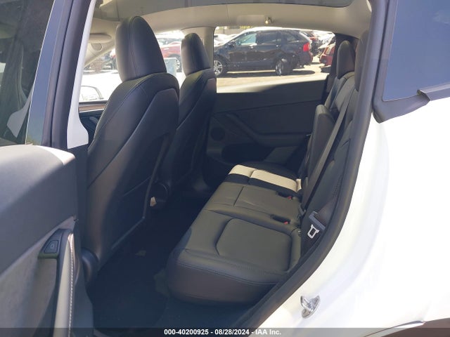 2024 TESLA MODEL Y 7SAYGDED0RF163654 Photo 7