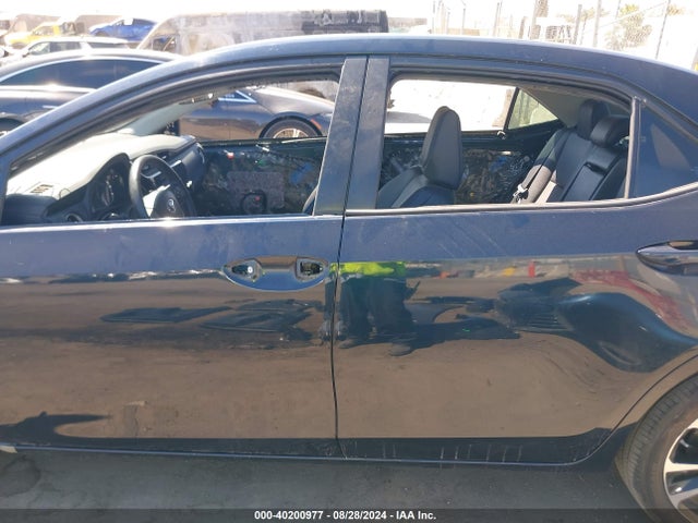 Toyota COROLLA SE 2018 5YFBURHE6JP742346 Image 15