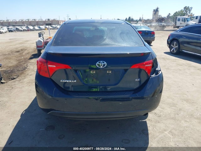 Toyota COROLLA SE 2018 5YFBURHE6JP742346 Image 17