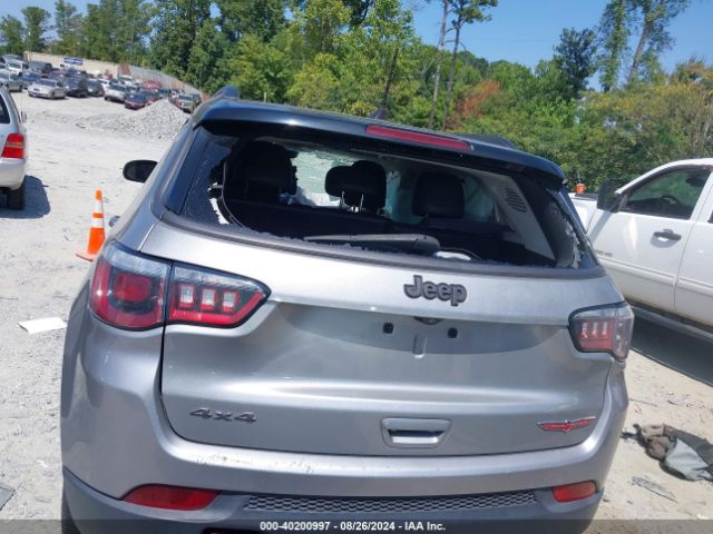3C4NJDDBXKT721258 Jeep Compass Trailhawk 4x4