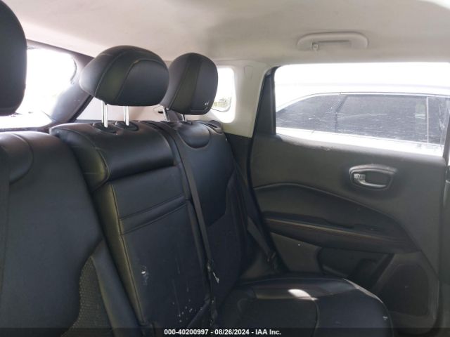 3C4NJDDBXKT721258 Jeep Compass Trailhawk 4x4