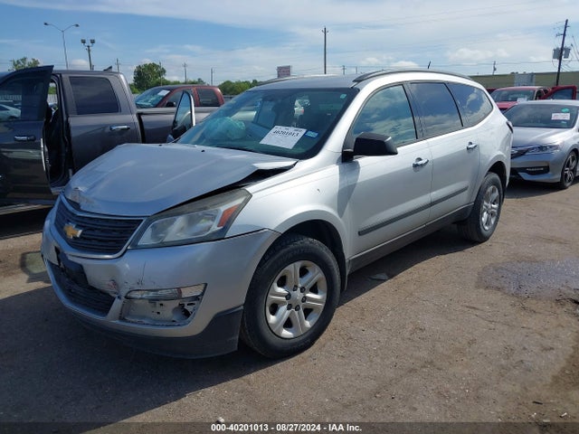 Chevrolet Traverse Ls 2017 1GNKRFKD0HJ181258 Image 2