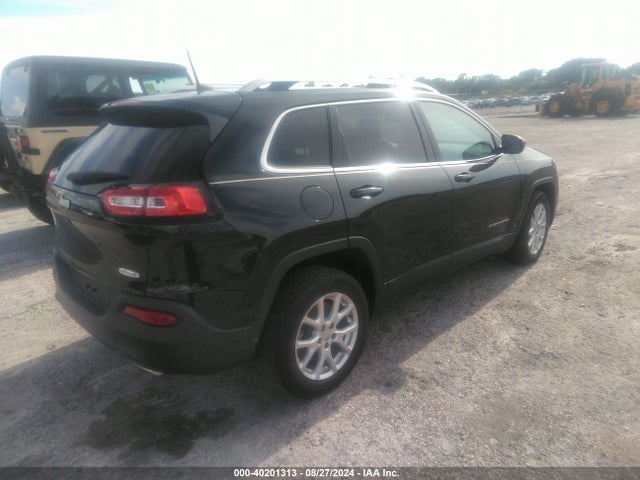 1C4PJLCS2GW329199 Jeep Cherokee Latitude
