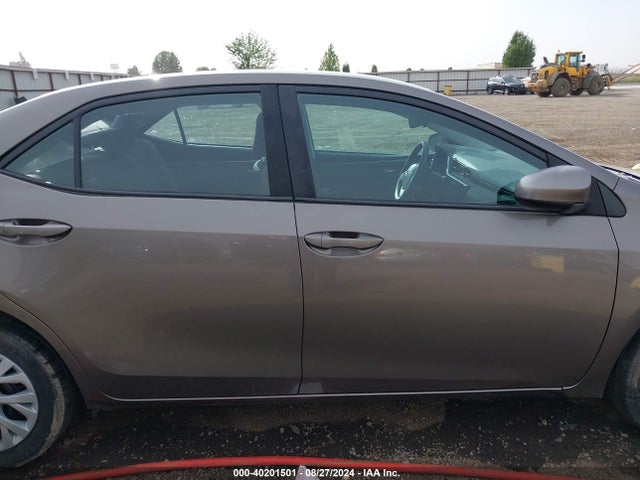 Toyota COROLLA LE 2018 2T1BURHE5JC018180 Image 14