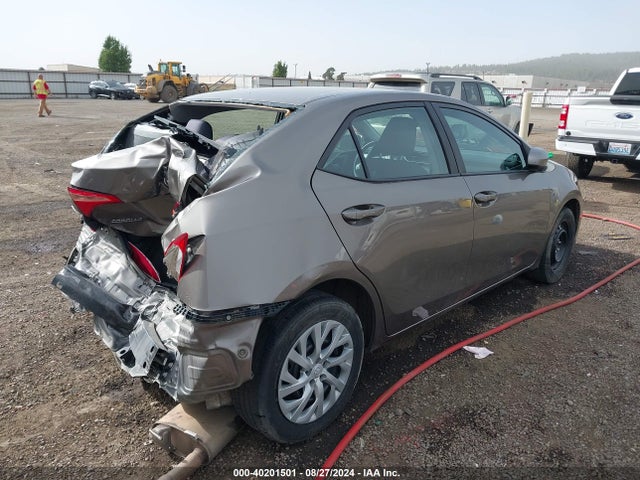 Toyota COROLLA LE 2018 2T1BURHE5JC018180 Image 4