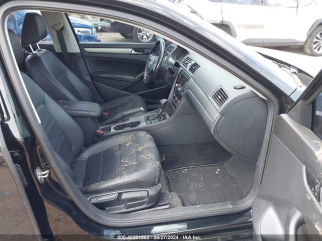 1VWBV7A36FC104220 Volkswagen Passat 2.0l Tdi Se