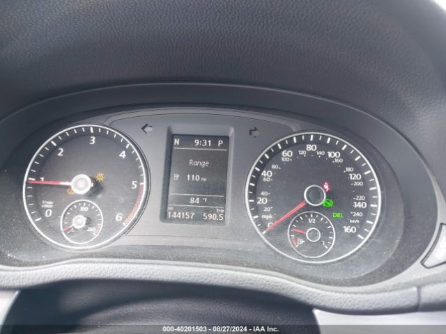 1VWBV7A36FC104220 Volkswagen Passat 2.0l Tdi Se