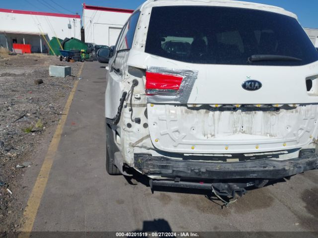 KNDMB5C15H6243941 KIA SEDONA LX