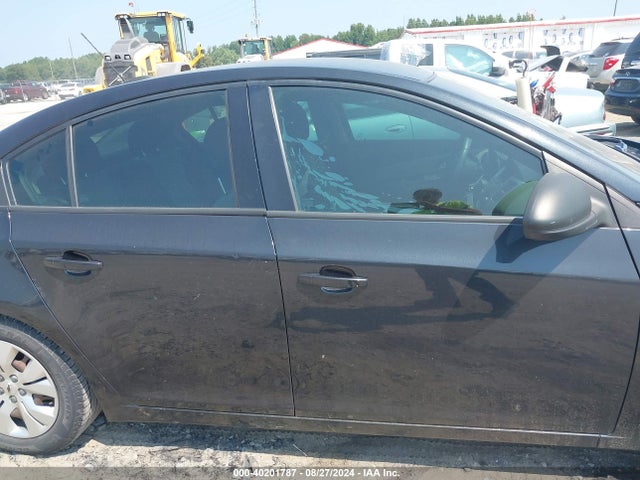 Chevrolet Cruze Ls Manual 2015 1G1PB5SG3F7229832 Image 13