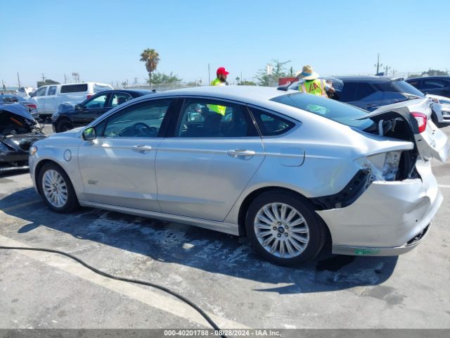 3FA6P0PU0FR247595 Ford Fusion Energi Se Luxury